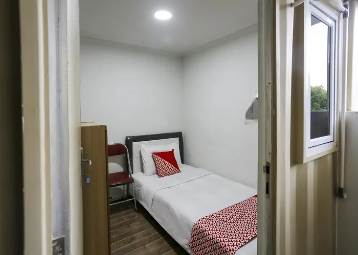 Budget Single Room